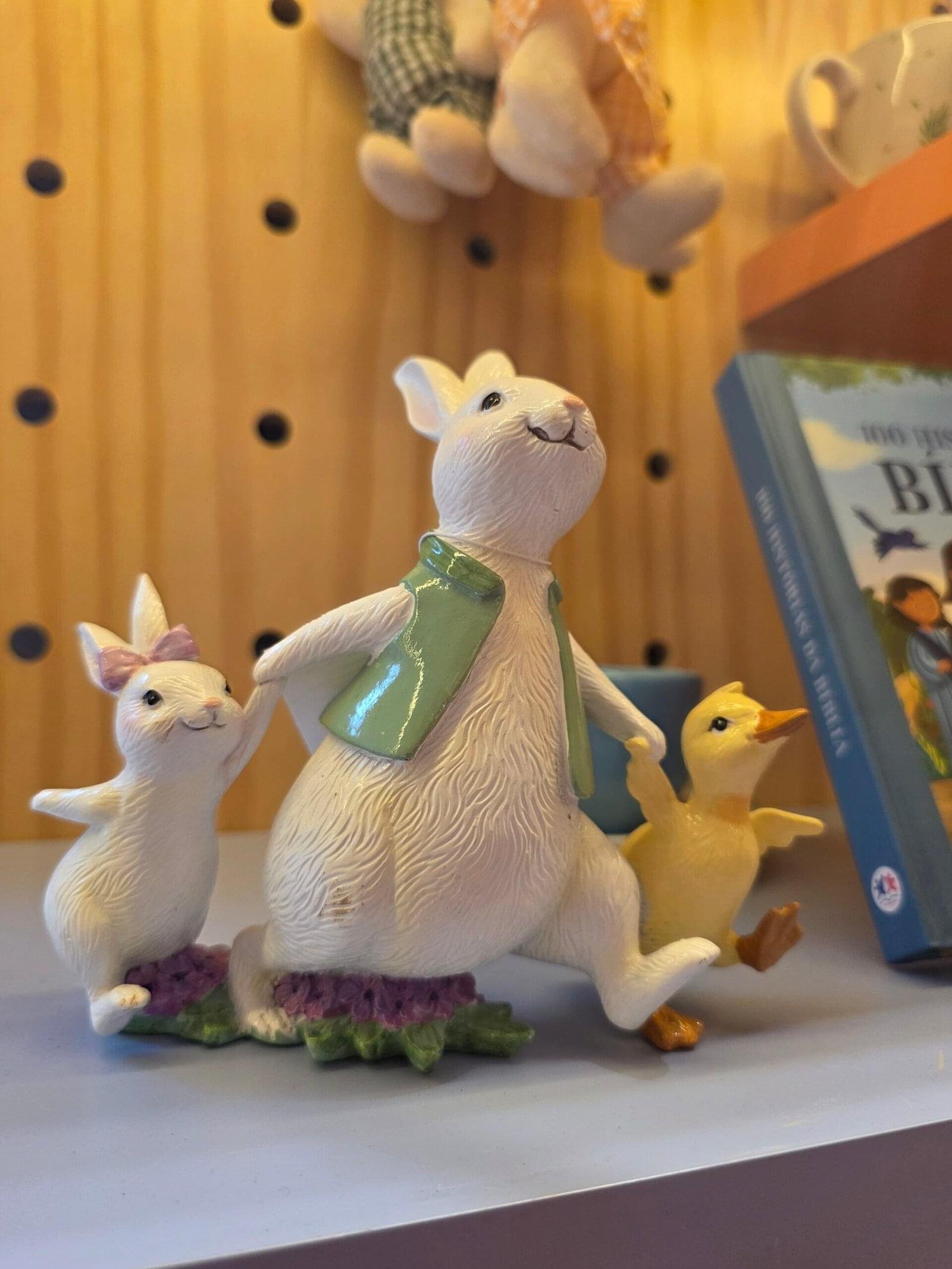 COE RED C/FILHOTE E PATO BCO/LIL/AMA (FLOR DE MALVA) C/1 UN